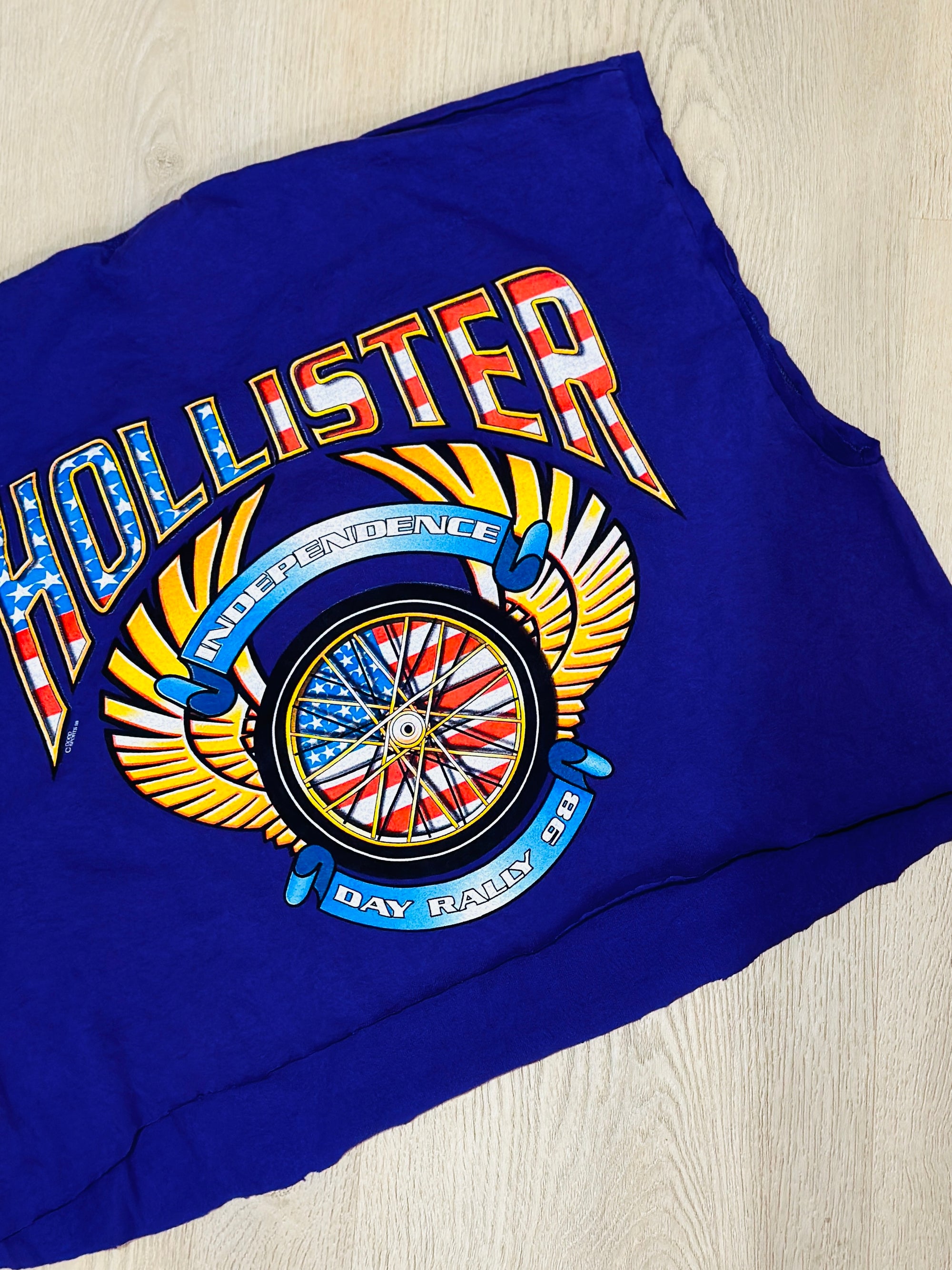 Hollister '98 Wolf Vintage Crop Tank