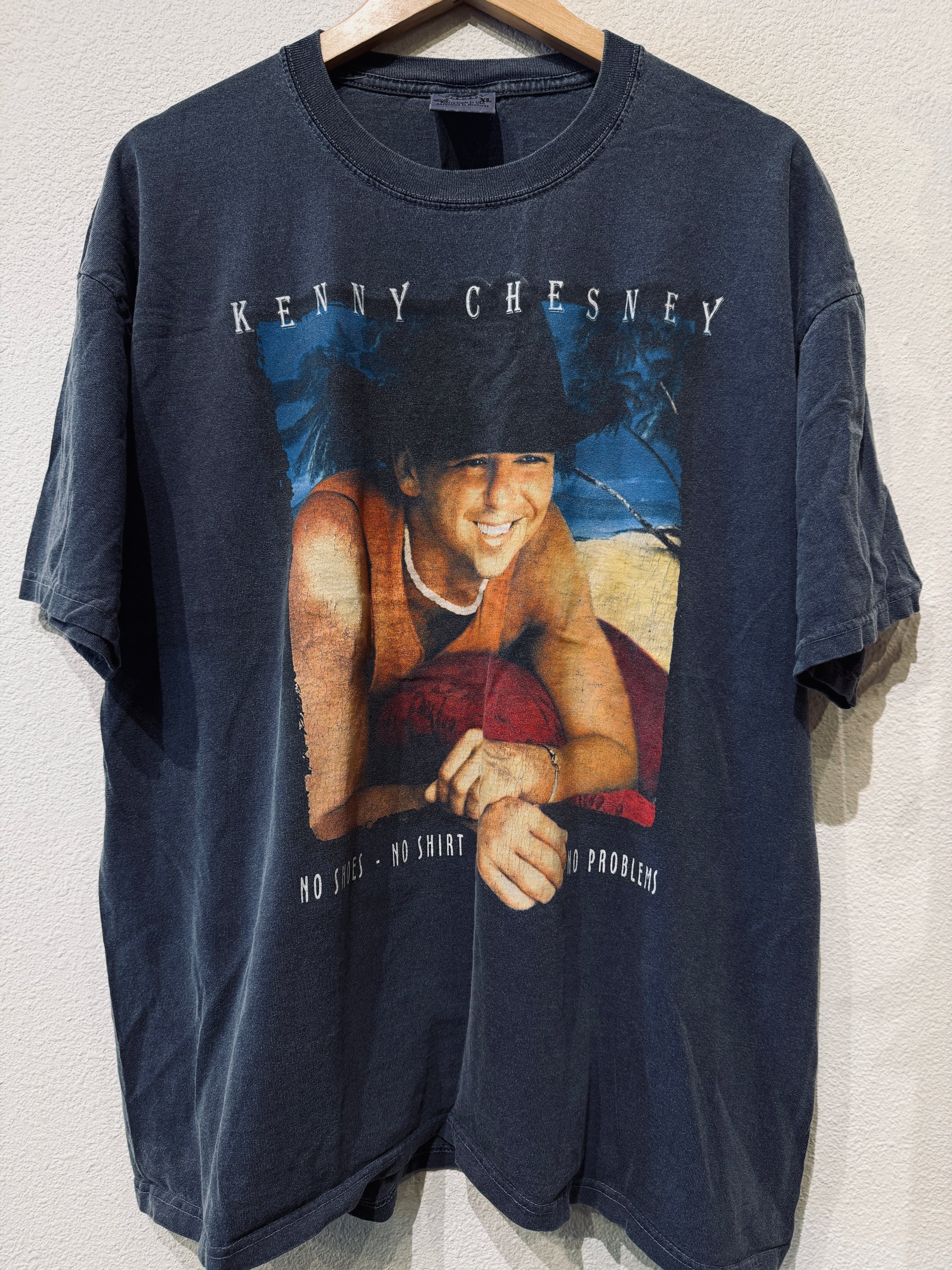 Kenny Chesney No Problem Vintage Tee