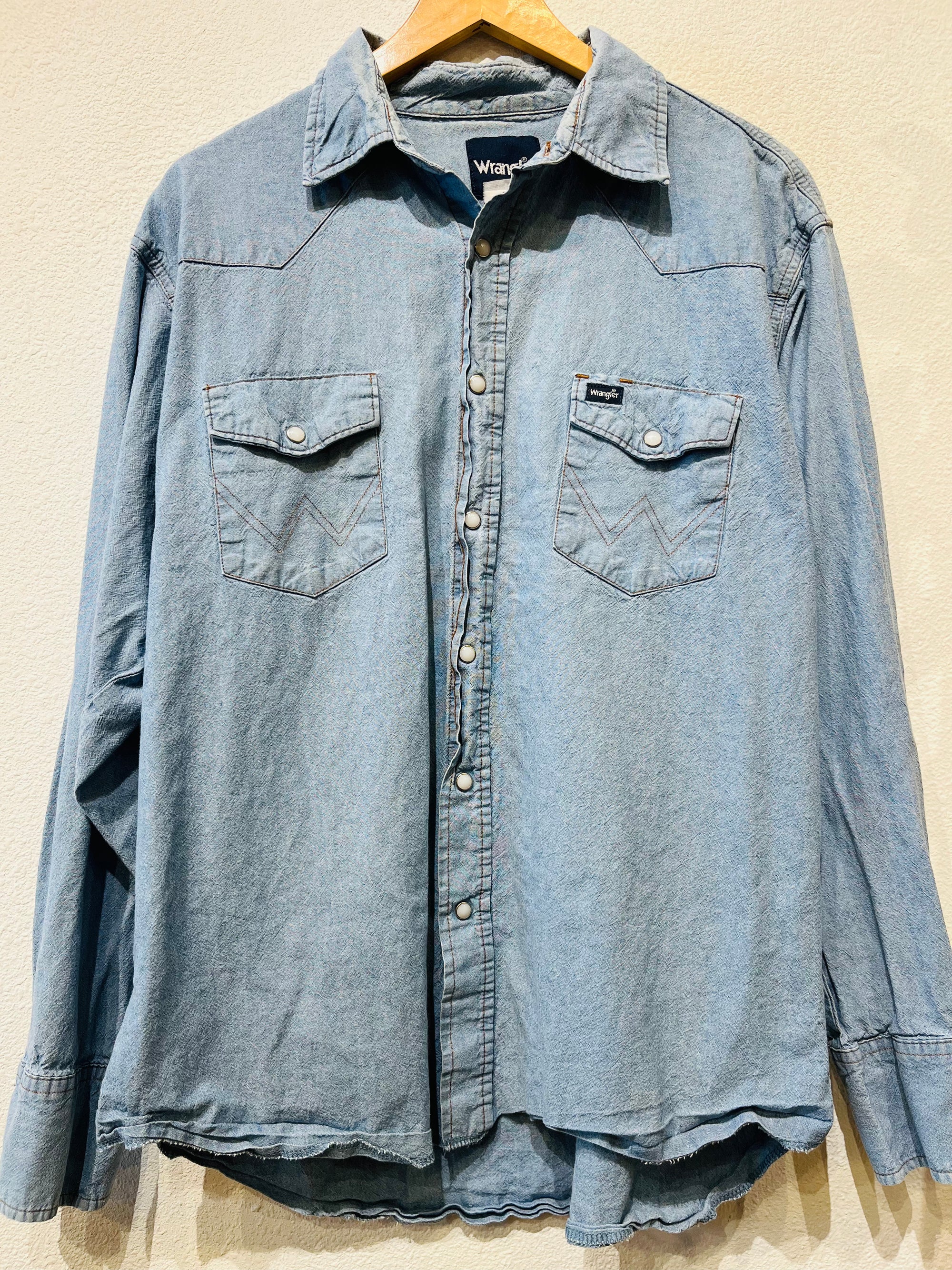 Wrangler Vintage Light Denim Pearl Snap