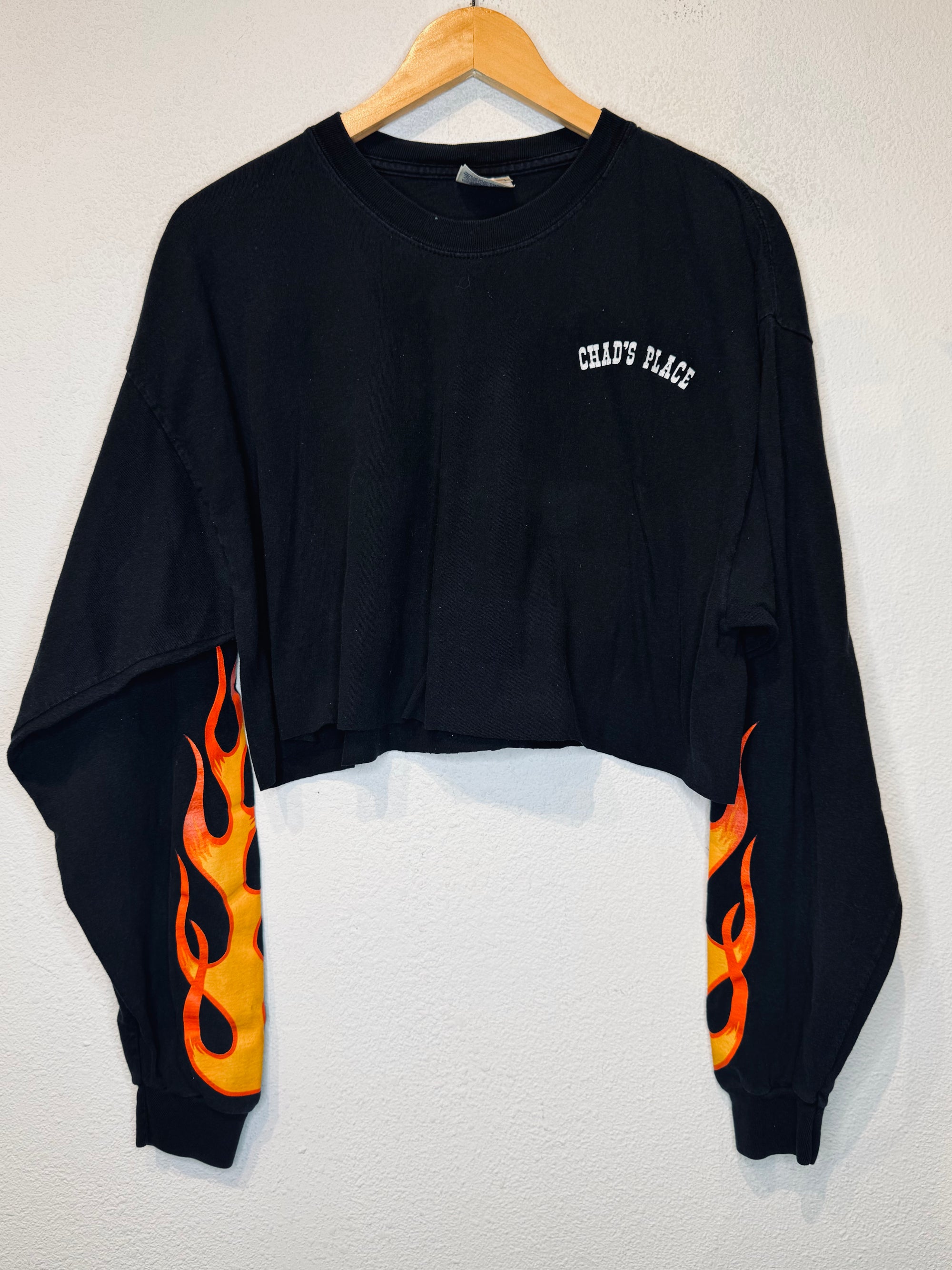 Chads Place Vintage Crop Long Sleeve