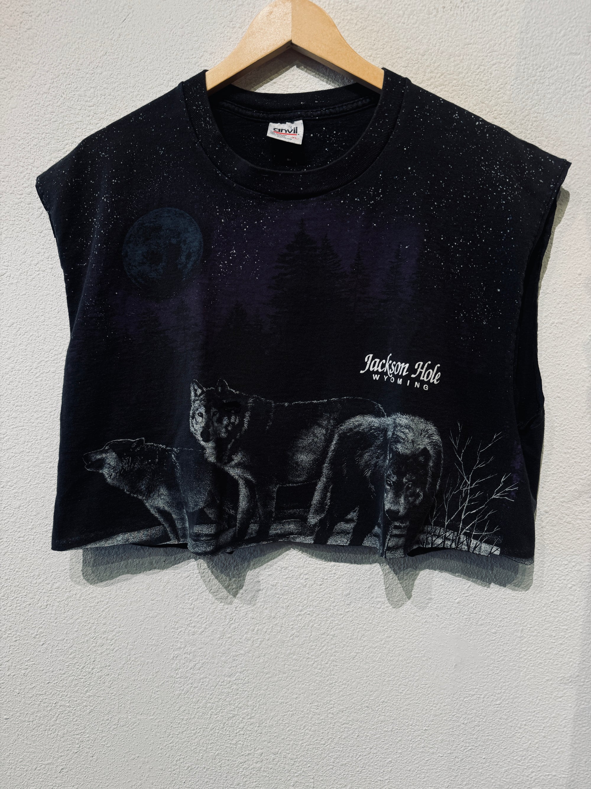 Jackson Hole Wolves Vintage Crop Tank