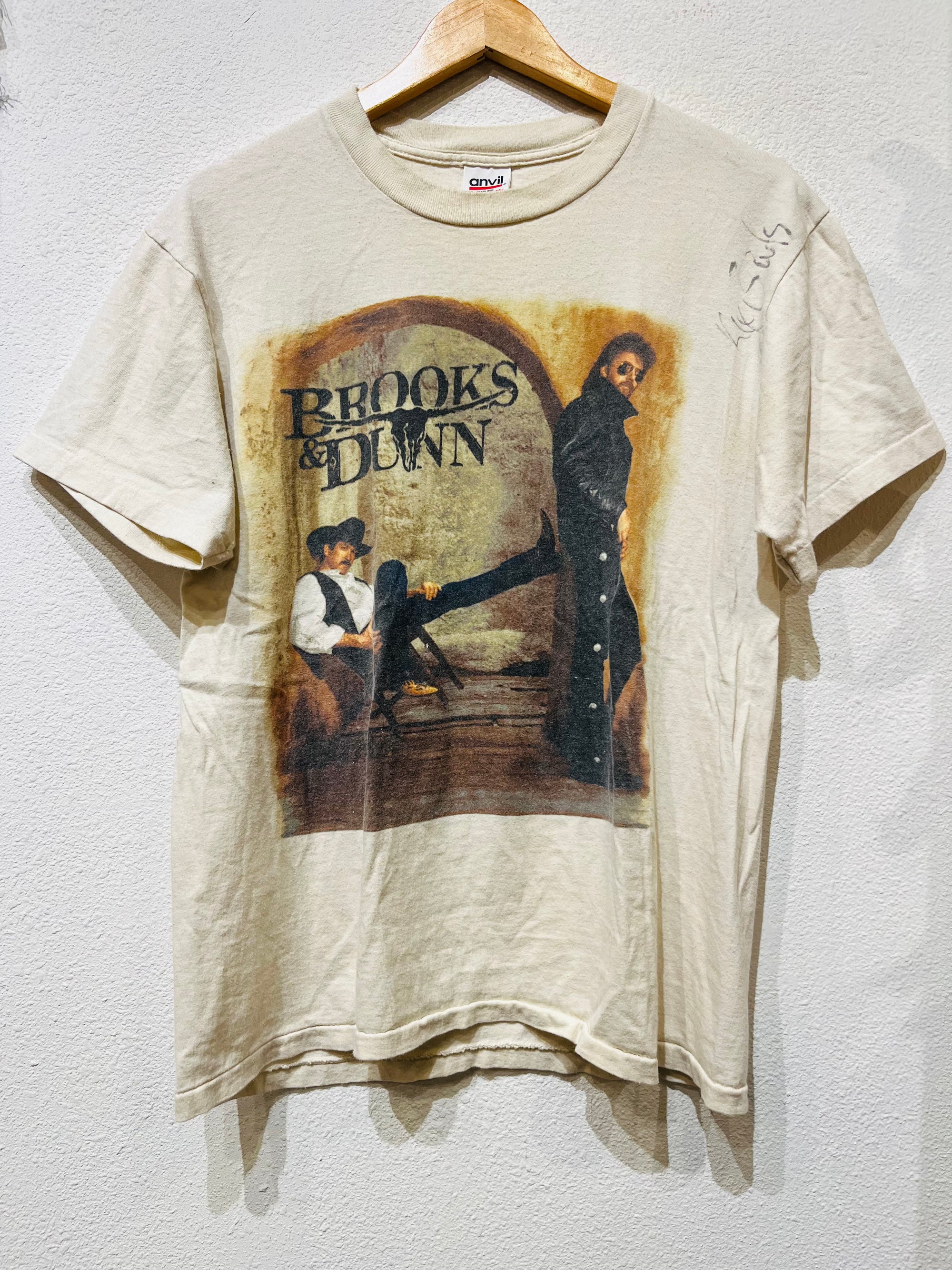 Brooks & Dunn Waitin on Sundown Vintage Tee