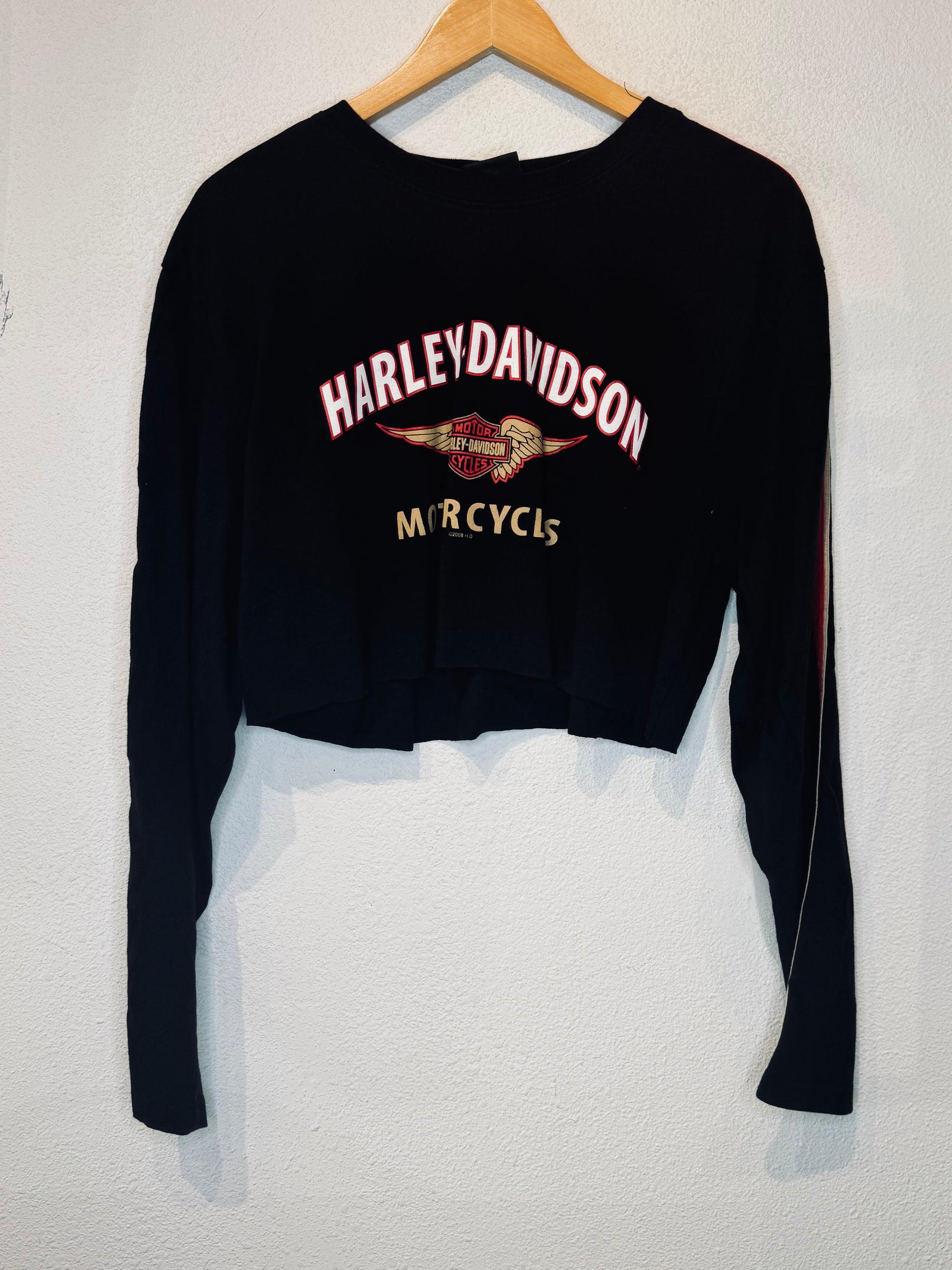Montclair Harley Vintage Crop Long Sleeve