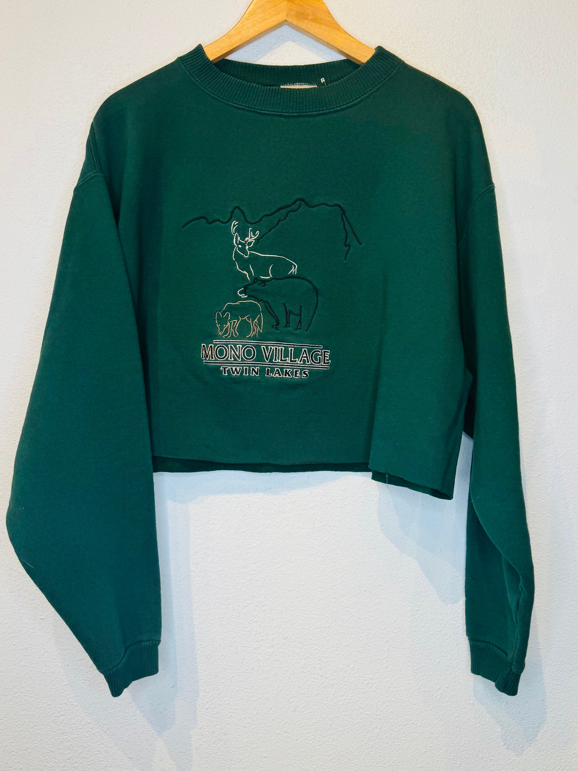 Twin Lakes Vintage Crop Crewneck