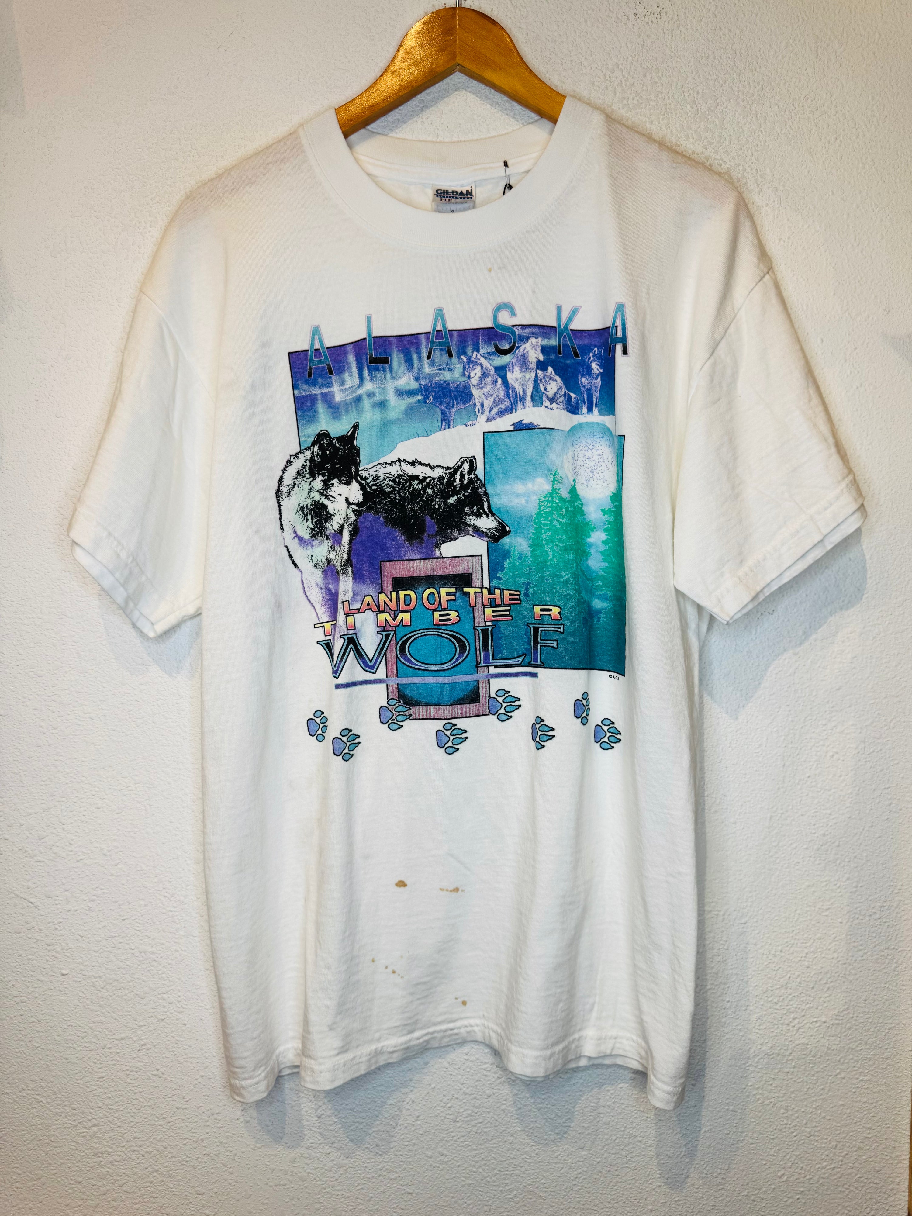 Alaska Wolf Vintage Tee