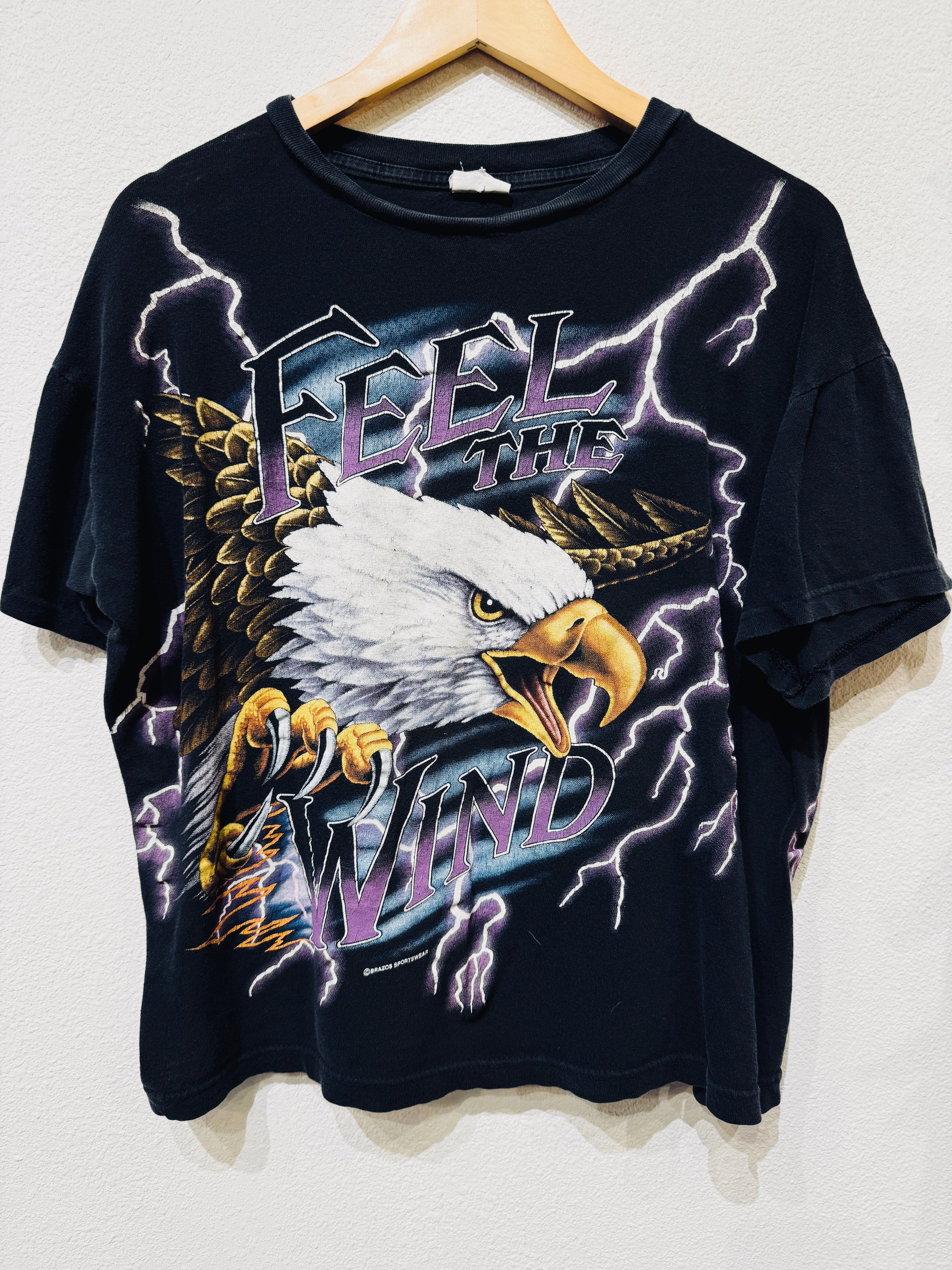 Feel the Wind USA Thunder Vintage Tee