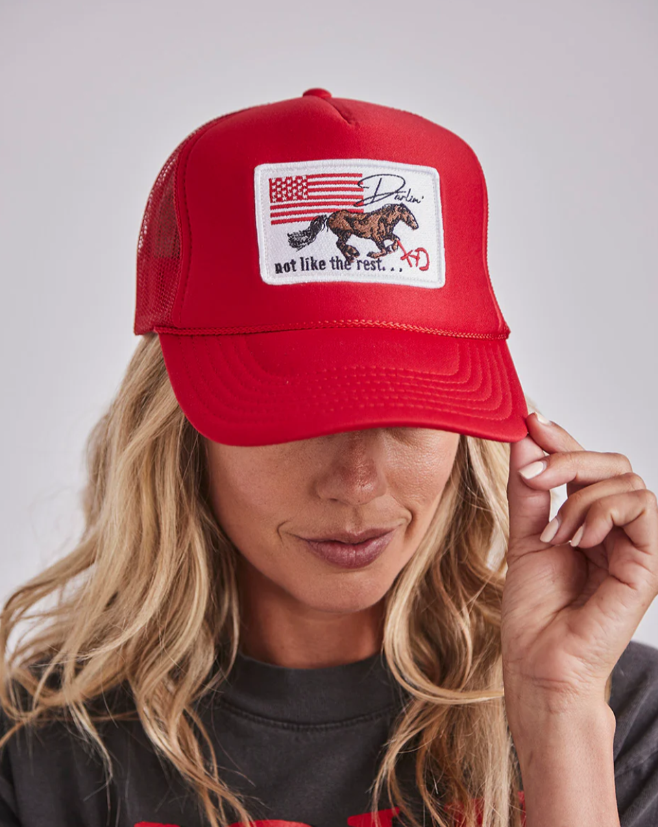 DARLIN'™ Trucker - Red