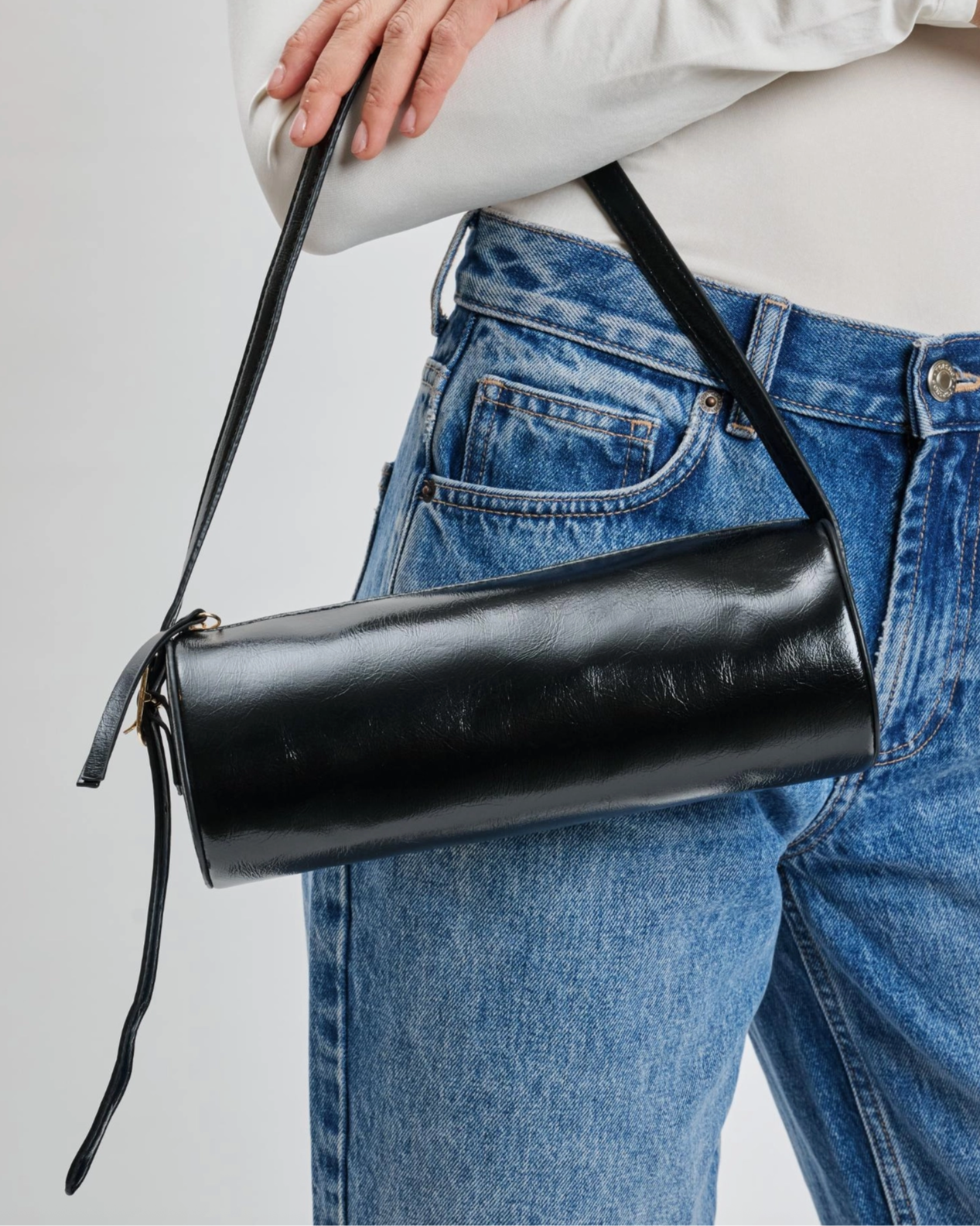 Mila Shoulder Bag - Black